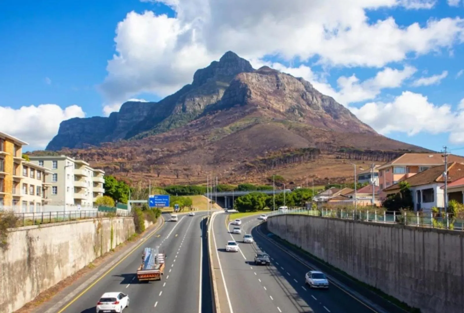 Obs Centre Twin Peaks Apartment Cape Town